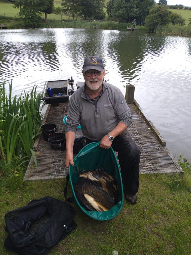 Recent match winner Steve Horner with his 140lb 10oz caught on pole & paste