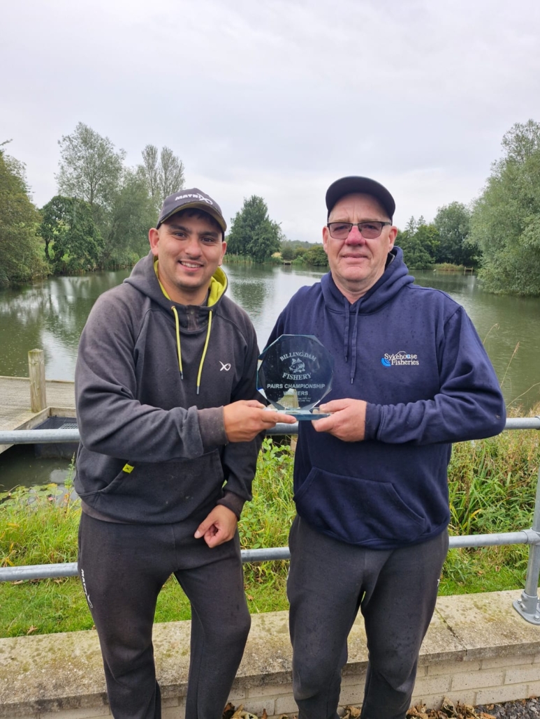 Billing Dam Pairs Champions 2024 - Alex Clark-Akal and Steve Moss. Alex with 86Ib 10oz from Peg 125, Steve with 31Ib 8oz from Peg 12, combined weight of 118Ib 2oz.